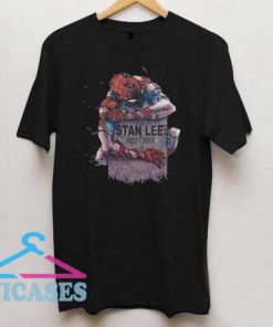 Spider Man Hugs Stan Lee 1922 2018 T Shirt