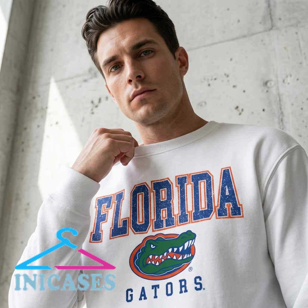 Florida Gators Vintage Style Guide Sweatshirt Florida Gators Vintage Style Guide Sweatshirt - Image 4