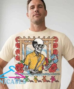Funny Grateful Dad Skeleton BBQ Graphic Tee Shirt