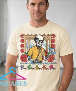 Funny Grateful Dad Skeleton BBQ Graphic Tee Shirt
