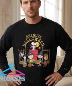Peanuts Trick or Treat Snoopy Charlie Brown Halloween Sweatshirt